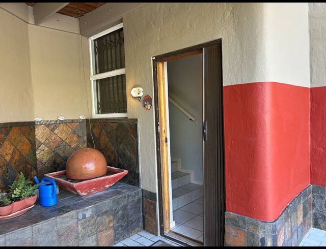 4 BEDROOM HOUSE FOR SALE IN WAVECREST